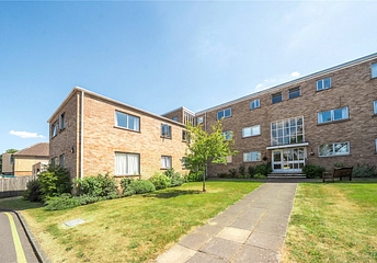 3 bedroom apartment to rent - Gosford Hill Court, Bicester Road, Kidlington, OX5 - Property View 1