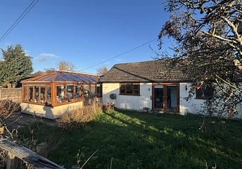 2 bedroom bungalow for sale - Knighton Road, Presteigne, LD8 - Property View 1