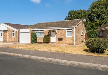 3 bedroom bungalow for sale - Brasenose Drive, Kidlington, OX5 - Property View 1