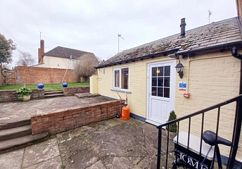studio for sale - Broad Street, Leominster, HR6 - Property View 1
