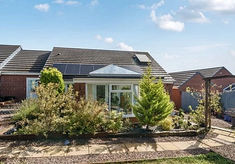 2 bedroom bungalow for sale - Highnam Crescent, Clee Hill, Ludlow, SY8 - Property View 1