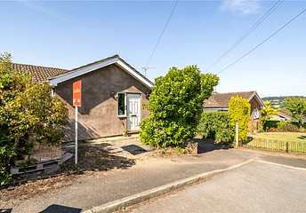 3 bedroom bungalow for sale - Pear Tree Close, Bromyard, Herefordshire, HR7 - Property View 1
