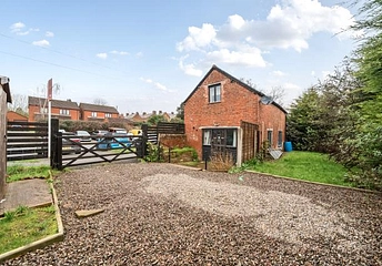 2 bedroom cottage for sale - Westfield Walk, Leominster, HR6 - Property View 1