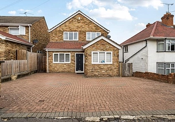 4 bedroom house for sale - Boyn Valley Road, Maidenhead, SL6 - Property View 1