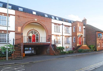 2 bedroom apartment for sale - Regents Court, Newbury, RG14 - Property View 1