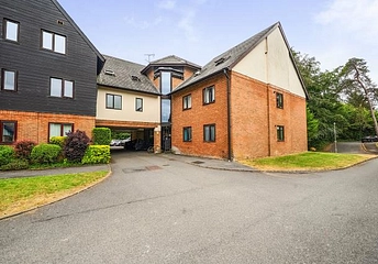 studio for sale - Caunter Road, Speen, Newbury, RG14 - Property View 1