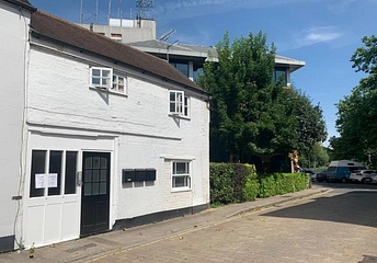 2 bedroom house to rent - Kings Road West, Newbury, RG14 - Property View 1
