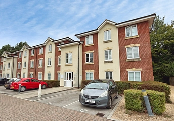 2 bedroom apartment to rent - Riverdale Court, Newbury, RG14 - Property View 1