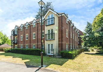 2 bedroom apartment to rent - Brunel Court, Newbury, RG14 - Property View 1