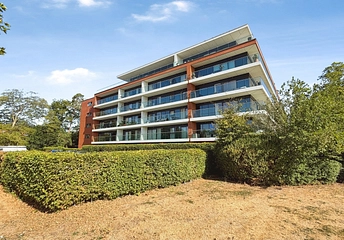 2 bedroom apartment to rent - Racecourse Road, Newbury, Berkshire, RG14 - Property View 1