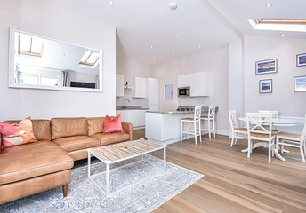 2 bedroom apartment to rent - Cardigan Road, Richmond, TW10 - Property View 1