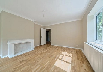 2 bedroom apartment to rent - Queens Court, Richmond, TW10 - Property View 1