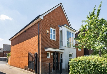 4 bedroom house for sale - Puffin Way, Reading, RG2 - Property View 1