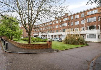 1 bedroom apartment for sale - Sheen Court, Richmond, TW10 - Property View 1