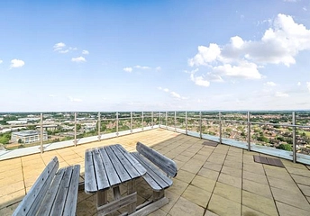 2 bedroom apartment to rent - Winchester House, Bond Way, Bracknell, RG12 - Property View 1