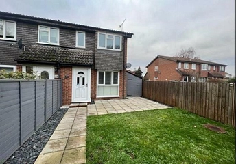 1 bedroom house to rent - Conway Drive, Ashford, TW15 - Property View 1