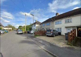 5 bedroom house to rent - Almond Close, Englefield Green, Egham, TW20 - Property View 1