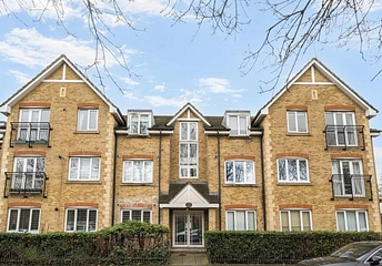 2 bedroom apartment for sale - Hollyfield Road, Surbiton, KT5 - Property View 1