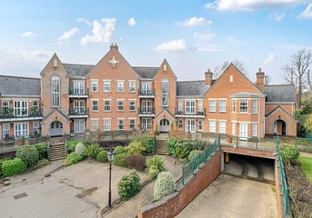 2 bedroom apartment for sale - Palmerstone Court, Virginia Water, Surrey, GU25 - Property View 1