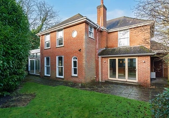 3 bedroom house for sale - Holly Lodge, Middle Hill, Egham, TW20 - Property View 1
