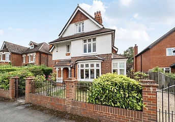 5 bedroom house for sale - Rusham Park Avenue, Egham, Surrey, TW20 - Property View 1