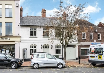 2 bedroom apartment to rent - The Broadway, Chesham, HP5 - Property View 1
