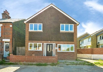 3 bedroom house to rent - Woodley Hill, Chesham, HP5 - Property View 1