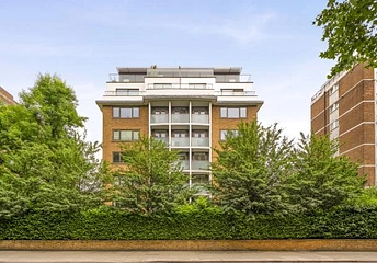 2 bedroom apartment for sale - Queens Court, Finchley Road, St Johns Wood, London, NW8 - Property View 1