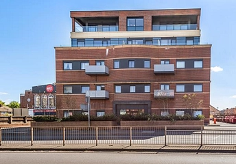 1 bedroom apartment to rent - Bath Road, Slough, SL1 - Property View 1
