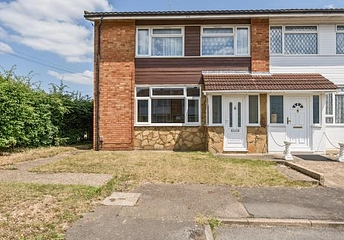 4 bedroom house for sale - Franklin Avenue, Slough, SL2 - Property View 1