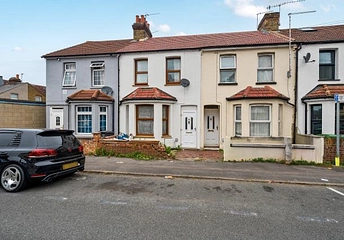 3 bedroom house for sale - Connaught Road, Slough, SL1 - Property View 1