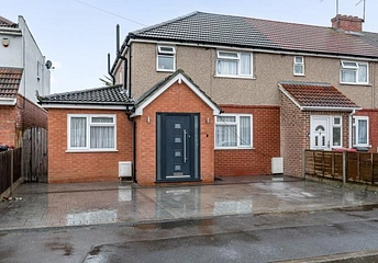 4 bedroom house for sale - Hatton Avenue, Slough, SL2 - Property View 1