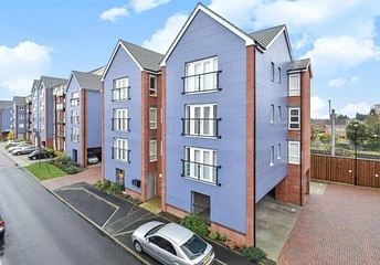 2 bedroom apartment for sale - Chadwick Road, Slough, SL3 - Property View 1