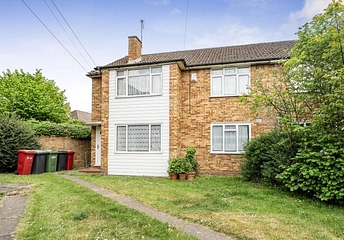 2 bedroom maisonette for sale - Hermitage Close, Slough, SL3 - Property View 1