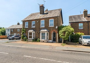 2 bedroom house for sale - Lent Rise Road, Burnham, Slough, SL1 - Property View 1