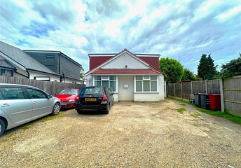6 bedroom house for sale - The Spur, Slough, SL1 - Property View 1
