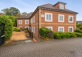 2 bedroom apartment for sale - Windsor Lane, Burnham, Slough, SL1 - Property View 1