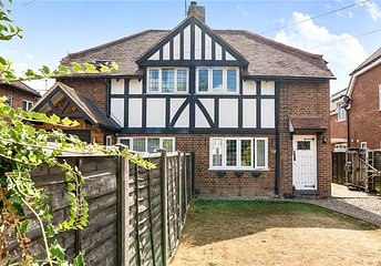 3 bedroom semi detached for sale - Bath Road, Taplow, Maidenhead, Buckinghamshire, SL6 - Property View 1