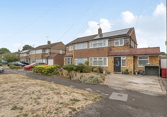 4 bedroom house for sale - Bath Road, Slough, Berkshire, SL1 - Property View 1