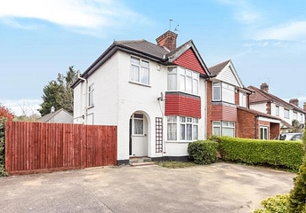 3 bedroom house to rent - Pinner Road, Northwood, HA6 - Property View 1