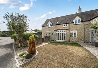 2 bedroom house for sale - Oxford Court, Weston-On-The-Green, Bicester, OX25 - Property View 1