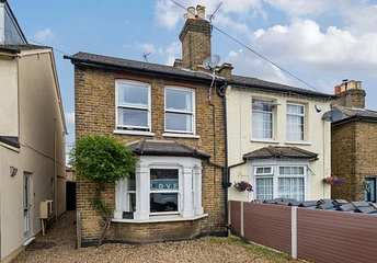 2 bedroom house for sale - Vicarage Road, Sunbury-On-Thames, TW16 - Property View 1