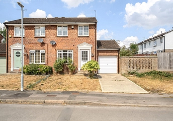 3 bedroom house for sale - Grantham Close, Freshbrook, Swindon, SN5 - Property View 1