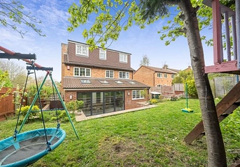 6 bedroom house for sale - Fennel Close, Swindon, SN2 - Property View 1