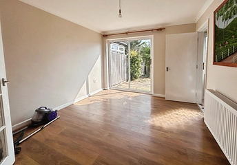 3 bedroom house to rent - Sagecroft Road, Thatcham, RG18 - Property View 1