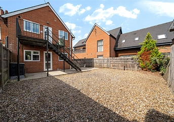 2 bedroom apartment for sale - Bath Road, Thatcham, RG18 - Property View 1