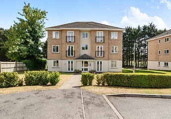 2 bedroom apartment for sale - Tarn Howes Close, Thatcham, RG19 - Property View 1