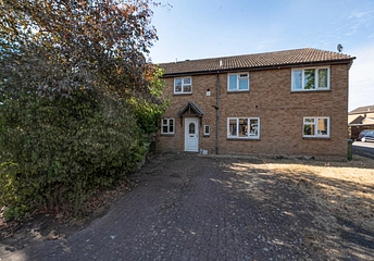 2 bedroom house for sale - Bowes Road, Thatcham, Berkshire, RG19 - Property View 1