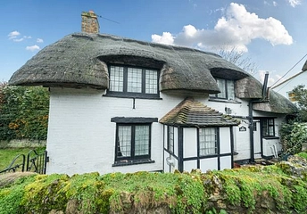 2 bedroom house for sale - Chilton Road, Long Crendon, HP18 - Property View 1