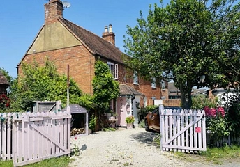 2 bedroom cottage for sale - Oxford Road, Oakley, HP18 - Property View 1
